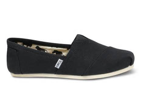 black toms